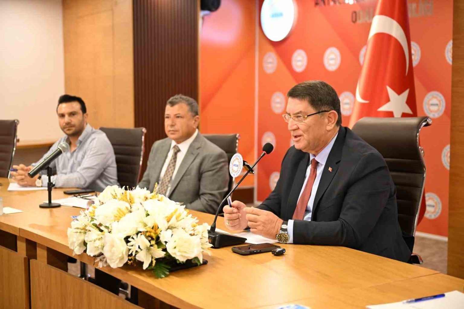 aesobda-esnaf-ve-sanatkarlarin-talepleri-masaya-yatirildi