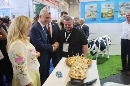 bakan-bolat-kktc-uretiminin-ve-ekonomisinin-guclenmesi-icin-kktcnin-yaninda-olacagiz