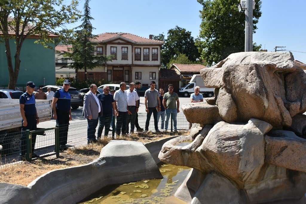 baskan-hamamci-vatandaslarla-bulustu