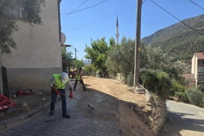 bayirkoyde-elektrik-hatlari-yer-altina-alindi