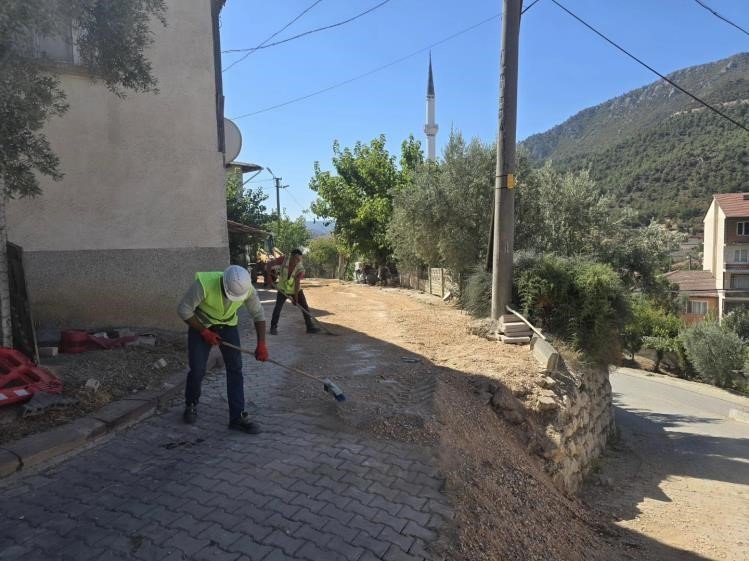 bayirkoyde-elektrik-hatlari-yer-altina-alindi