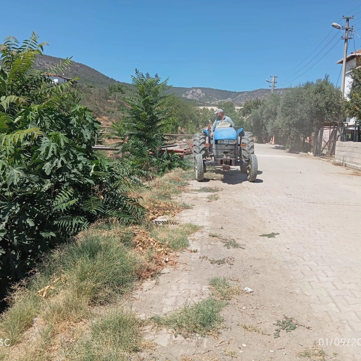 bilecikte-koy-yollari-yenileniyor