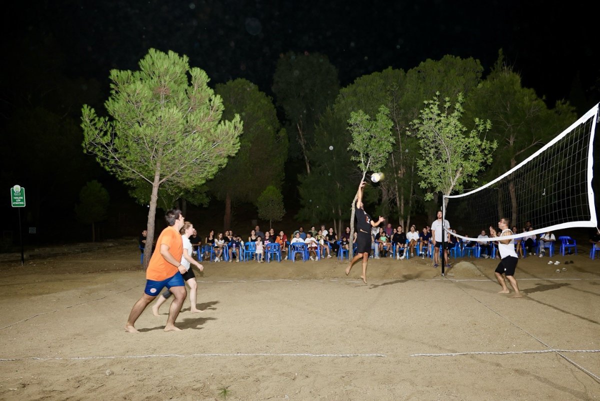 cinede-sokak-voleybolu-turnuvasi-basladi