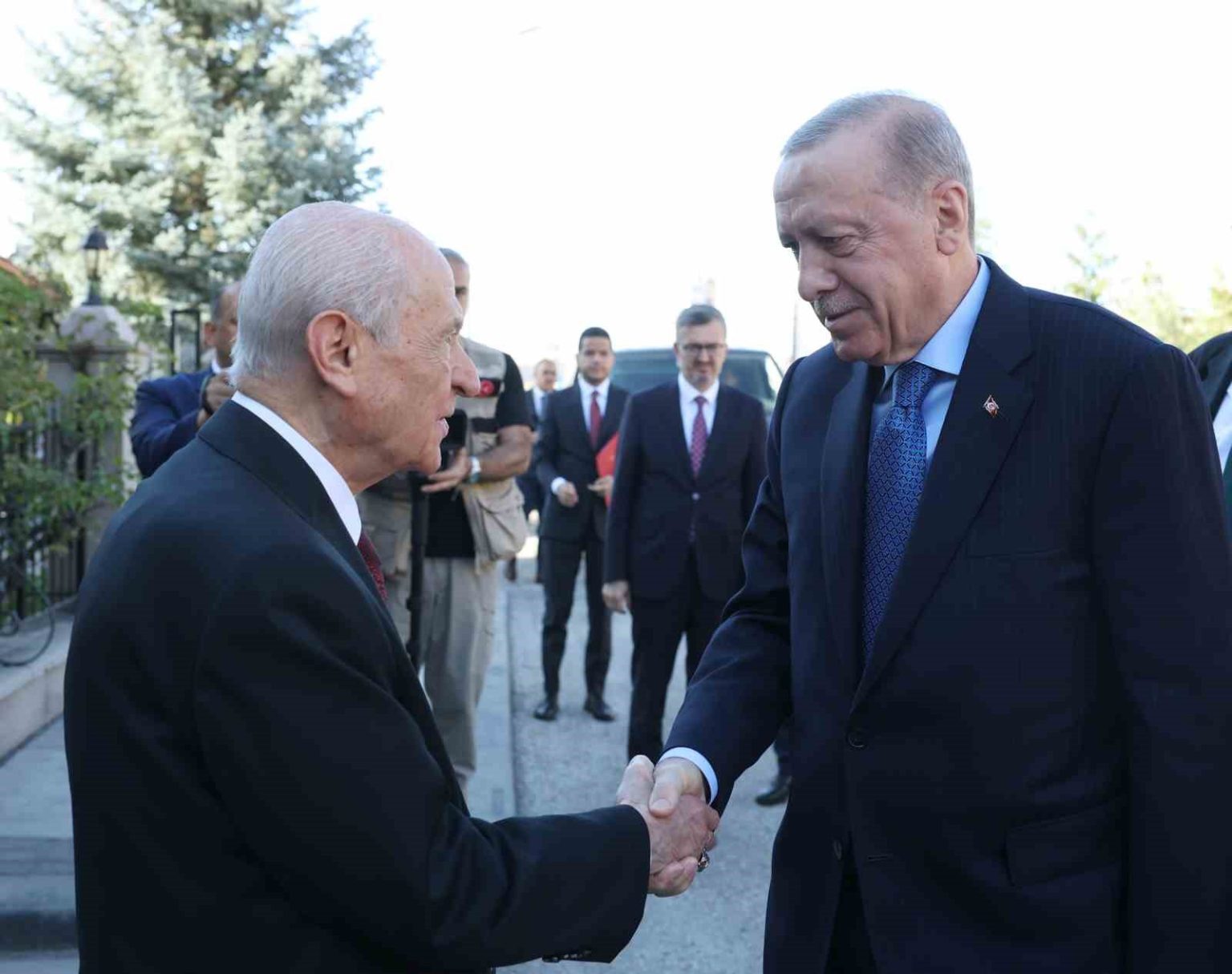 cumhurbaskani-erdogan-mhp-lideri-bahceli-ile-bir-araya-geldi