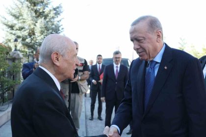 cumhurbaskani-erdogan-mhp-lideri-bahceli-ile-bir-araya-geldi