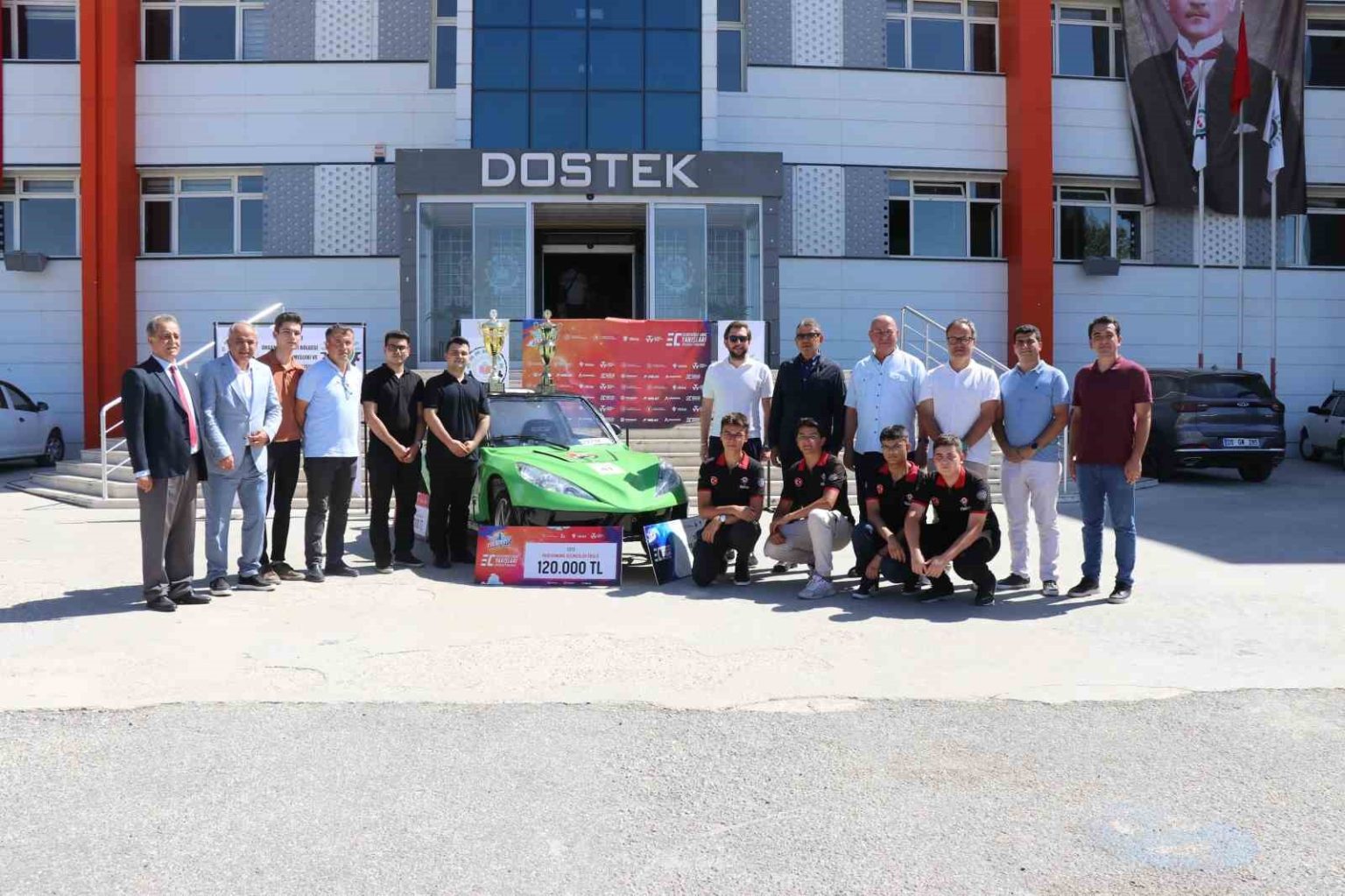 denizli-osb-yonetimi-dostek-kolejinin-teknofest-basarisini-kutladi