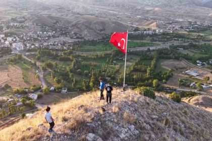 duygulandiran-bayrak-sevdasi