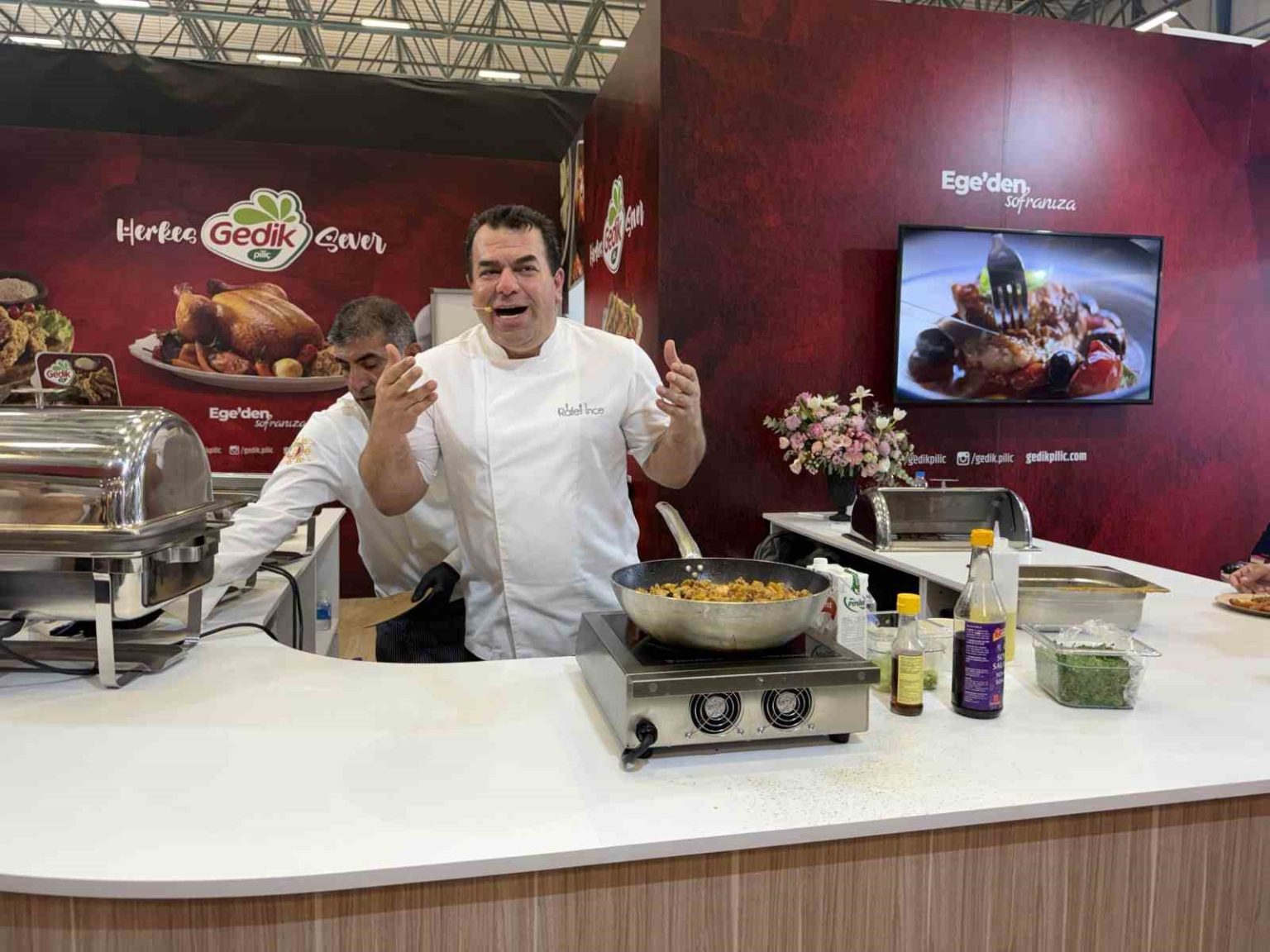 gedik-pilic-urunleri-world-food-istanbulda-damaklari-senlendirdi