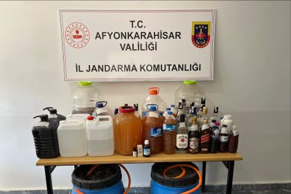 jandarma-sahte-alkol-yapiminda-kullanilan-malzemeler-ele-gecirdi