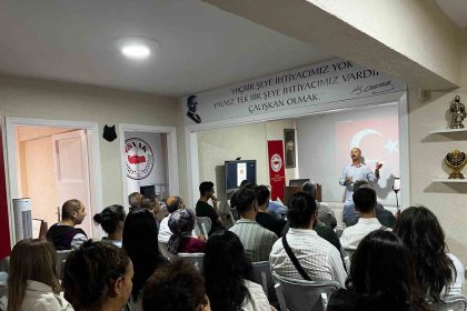milli-mucadelede-eskisehirin-yeri-ve-onemi-konulu-konferans