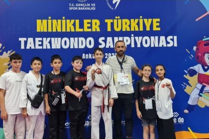 minik-taekwondocular-ankaradan-dereceyle-dondu