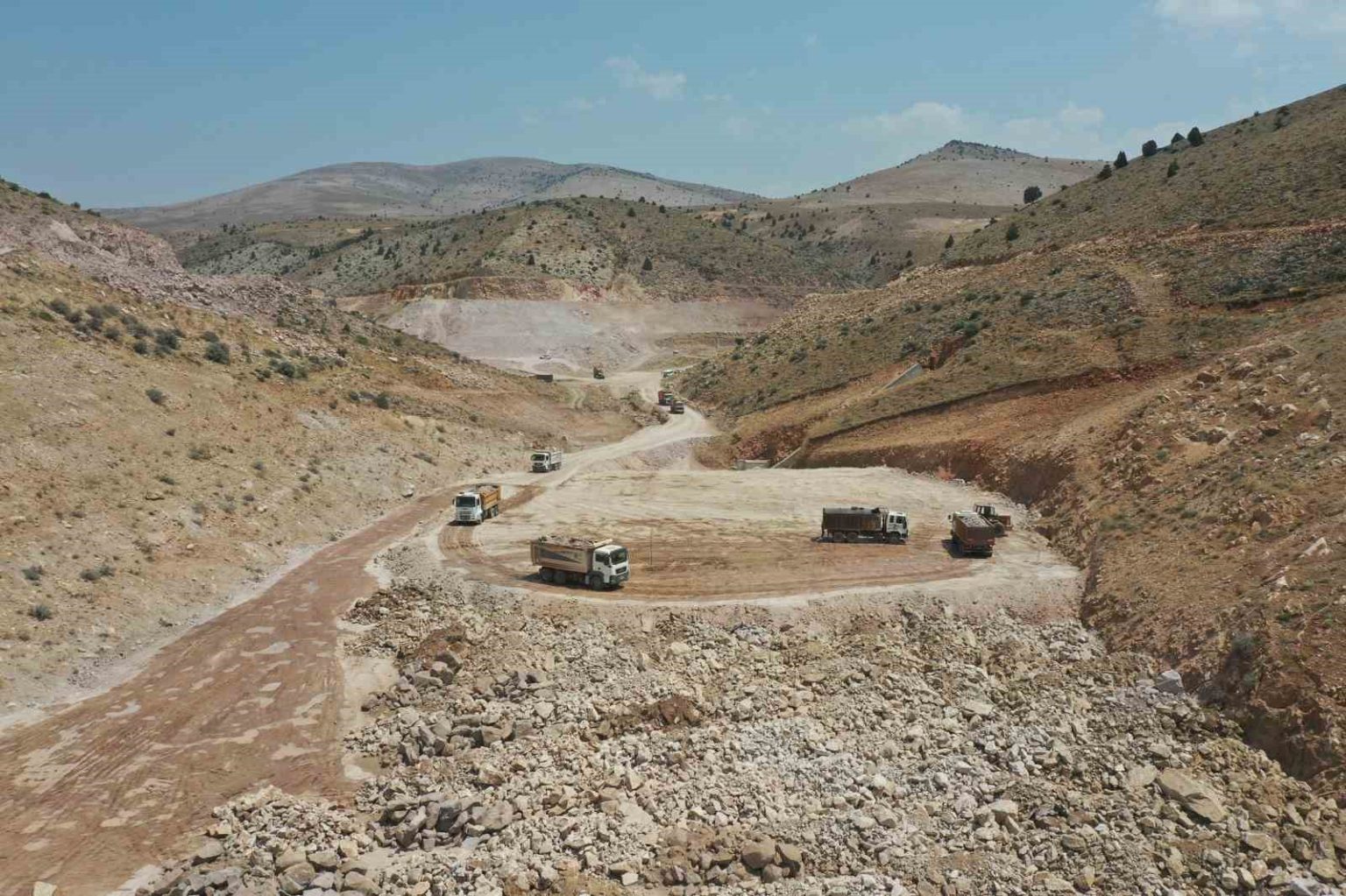 nigdenin-halac-goletinde-calismalar-devam-ediyor