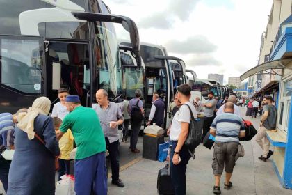 otobus-yolculuklarinda-bu-hafta-sonu-tatil-donusu-yogunlugu-bekleniyor