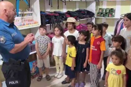 polis-memurunun-askida-kirtasiye-projesi-binlerce-cocuga-umut-oldu