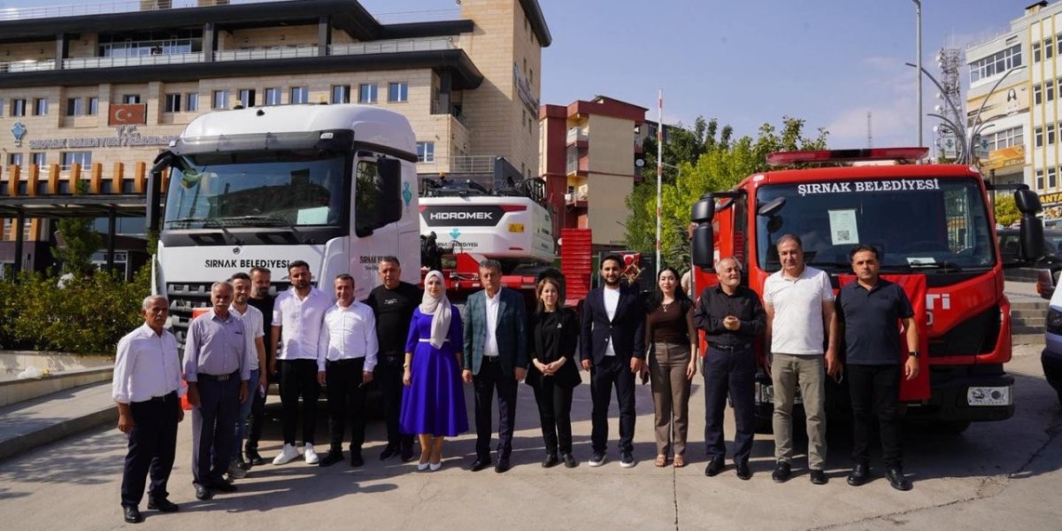 sirnak-belediyesi-filosuna-4-yeni-arac-ekledi
