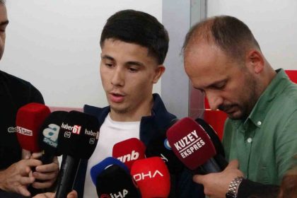 trabzonsporun-yeni-transferi-benjamin-bouchouari-trabzona-geldi