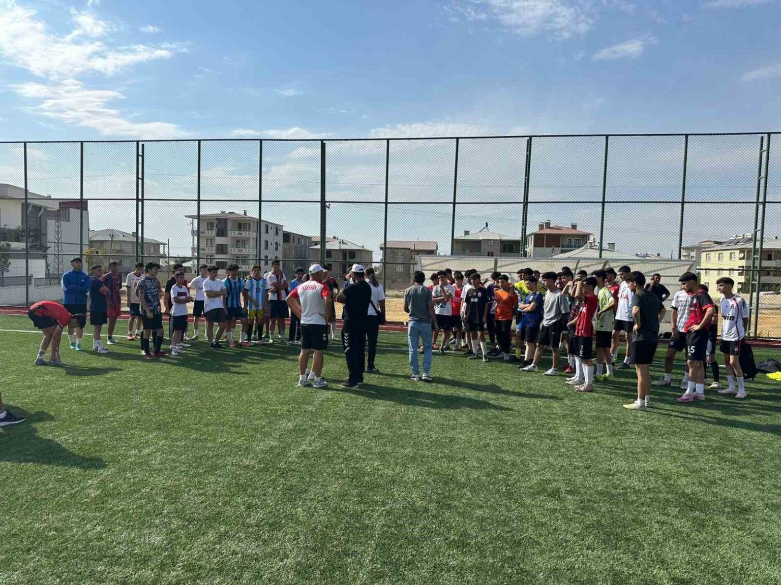 van-buyuksehir-belediyespor-futbolcu-secmelerine-yogun-ilgi