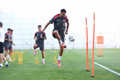a-milli-futbol-takimi-ispanya-maci-hazirliklarina-basladi