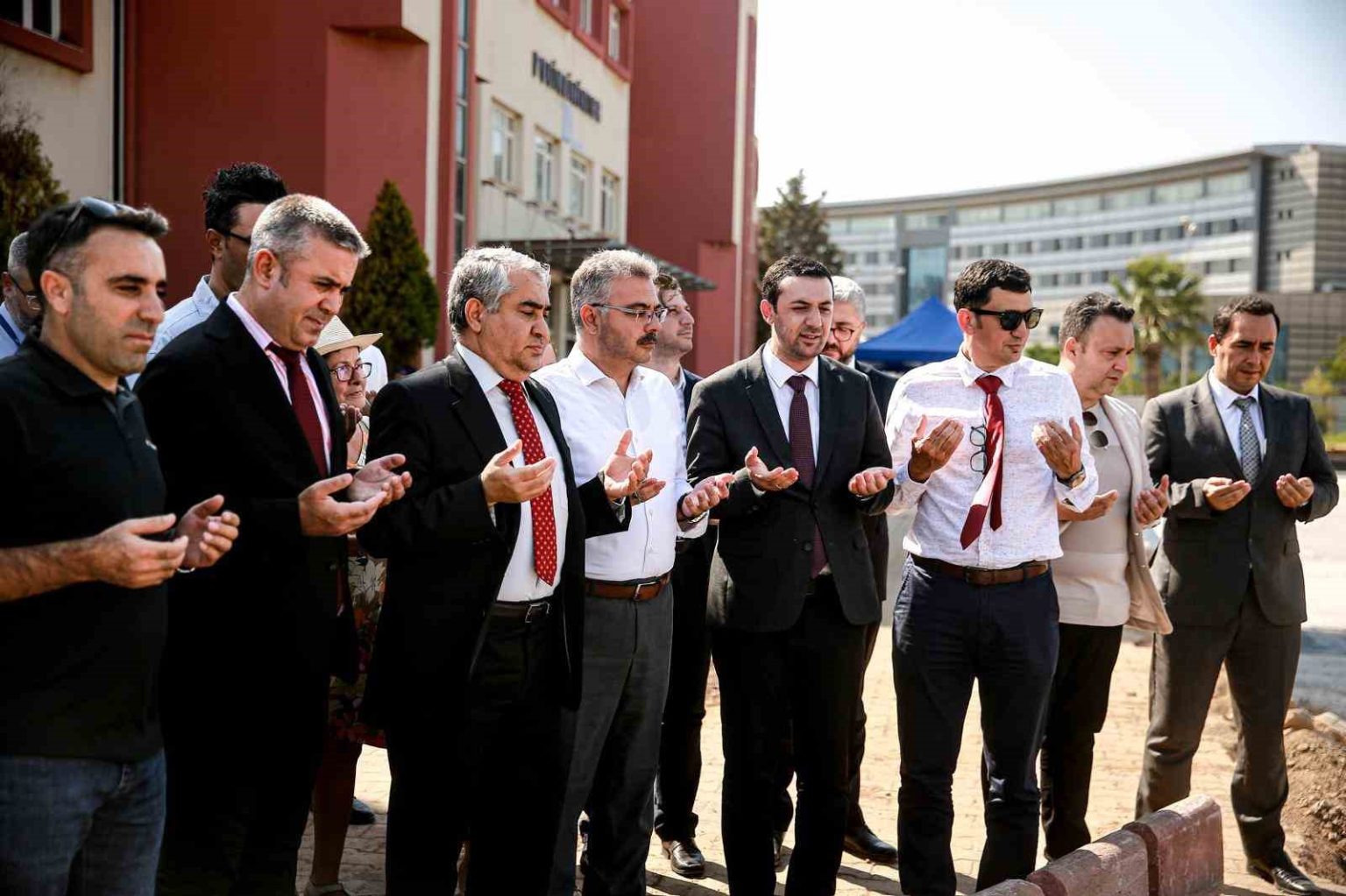adu-hastanesi-yeni-poliklinik-ve-laboratuvar-binasi-temel-atma-toreni-gerceklestirildi