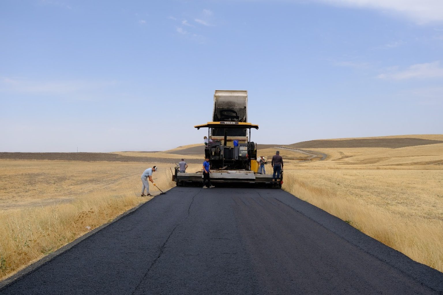 agrida-17-kilometrelik-koy-yolunda-asfalt-calismasi-tamamlandi