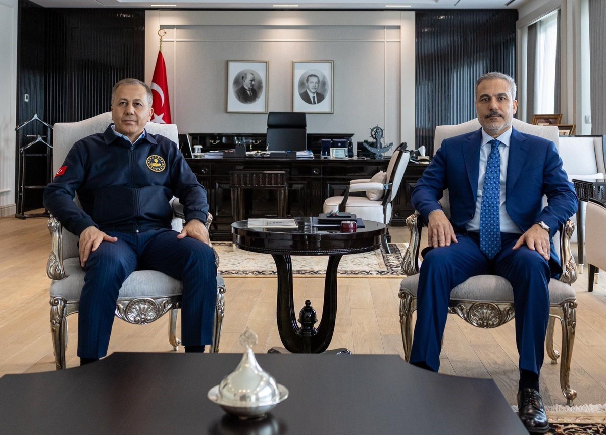 bakan-yerlikaya-bakan-fidani-ziyaret-etti