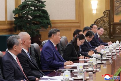 cin-devlet-baskani-jinping-kuzey-kore-lideri-kim-jong-un-ile-gorustu
