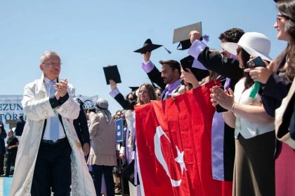 ebyu-akademik-yayin-performansiyla-turkiyede-ilk-4e-girdi