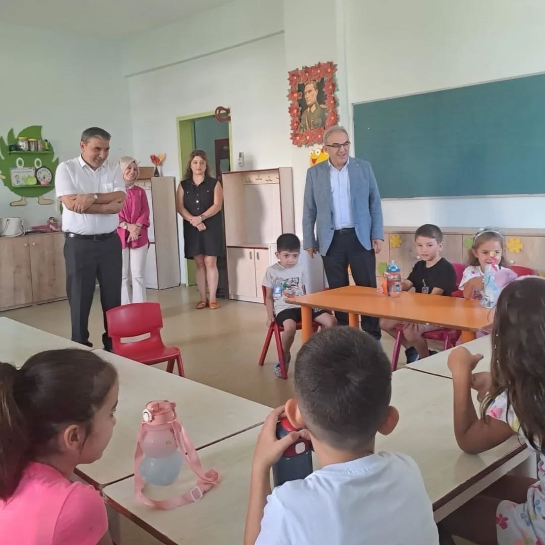 edremitte-ilce-milli-egitim-muduru-esmenden-okul-ziyaretleri