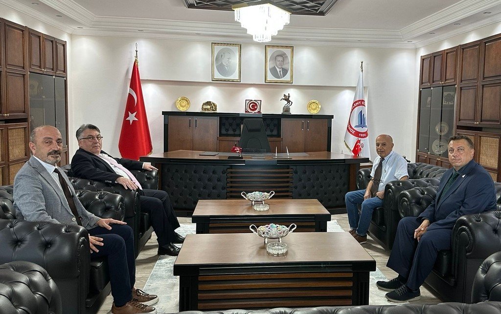 fedek-baskani-prof-dr-sakallioglundan-beun-rektoru-prof-dr-ozolcere-ziyaret