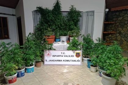 ispartada-son-bir-ayda-uyusturucu-operasyonlarinda-yakalanan-2-sahis-tutuklandi