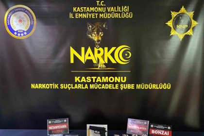 kastamonuda-yuklu-miktarda-uyusturucuyla-yakalanan-saniklarin-yargilanmasina-devam-edildi