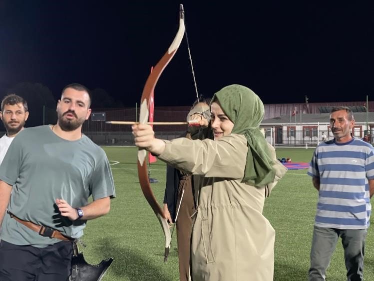 kaymakam-feyza-nur-kilic-hedefi-12den-vurdu