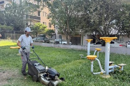 korfezde-park-ve-bahcelere-bakim-islemi