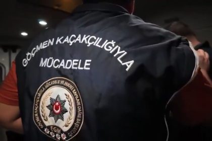 mersinde-12-duzensiz-gocmen-yakalandi