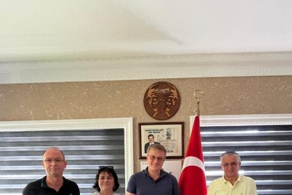 satranc-ustalari-kemerde-bulusuyor