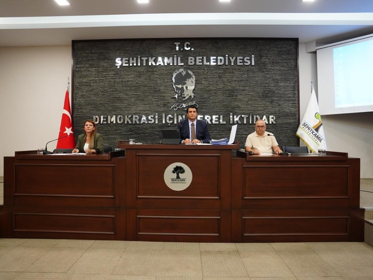 sehitkamil-belediyesi-eylul-ayi-meclis-toplantisi-tamamlandi