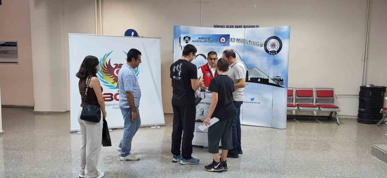 tem-ekipleri-universiteli-gencleri-bilgilendirdi