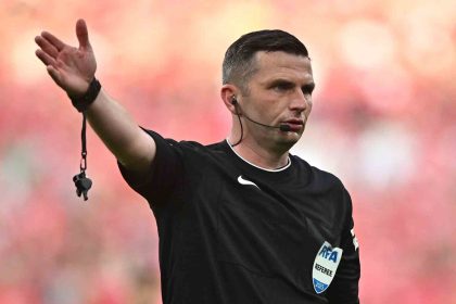 turkiye-ispanya-macinin-hakemi-michael-oliver-oldu