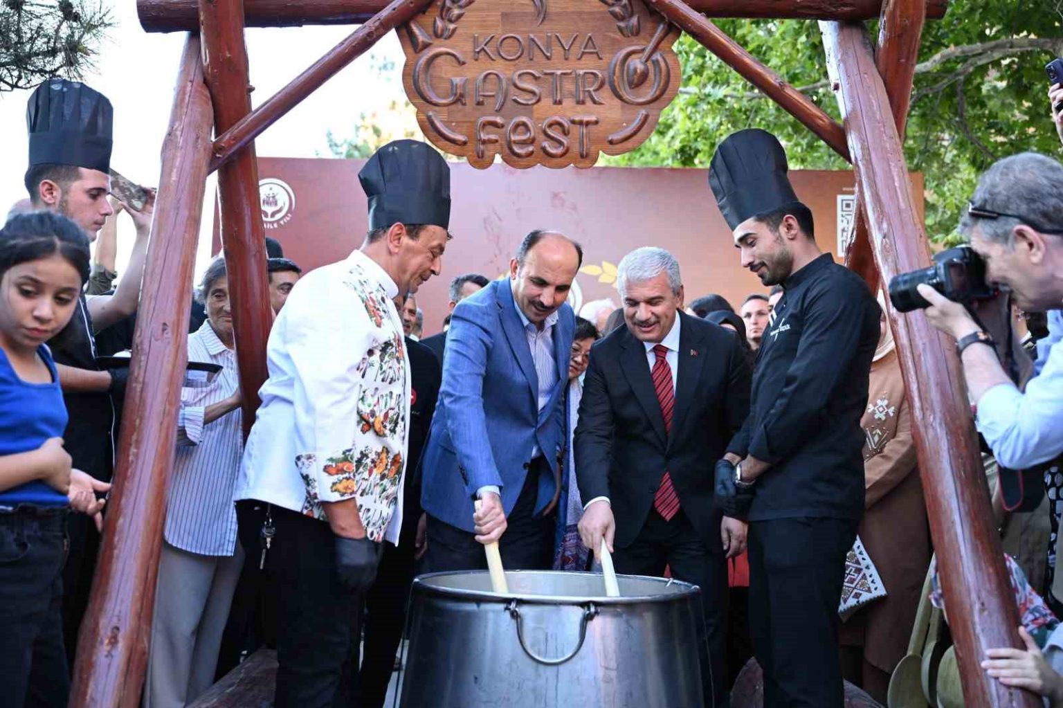 turkiyenin-en-buyuk-gastronomi-festivali-konyada-basladi