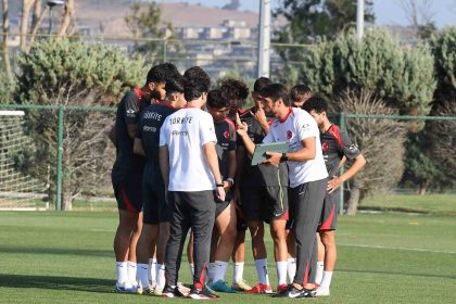 umit-milli-futbol-takimi-hirvatistan-macinin-hazirliklarini-surdurdu