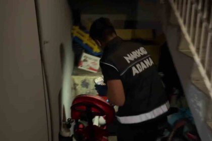 uyusturucu-yakalatti-bana-ait-degil-evime-baskasi-birakmis-olabilir-dedi