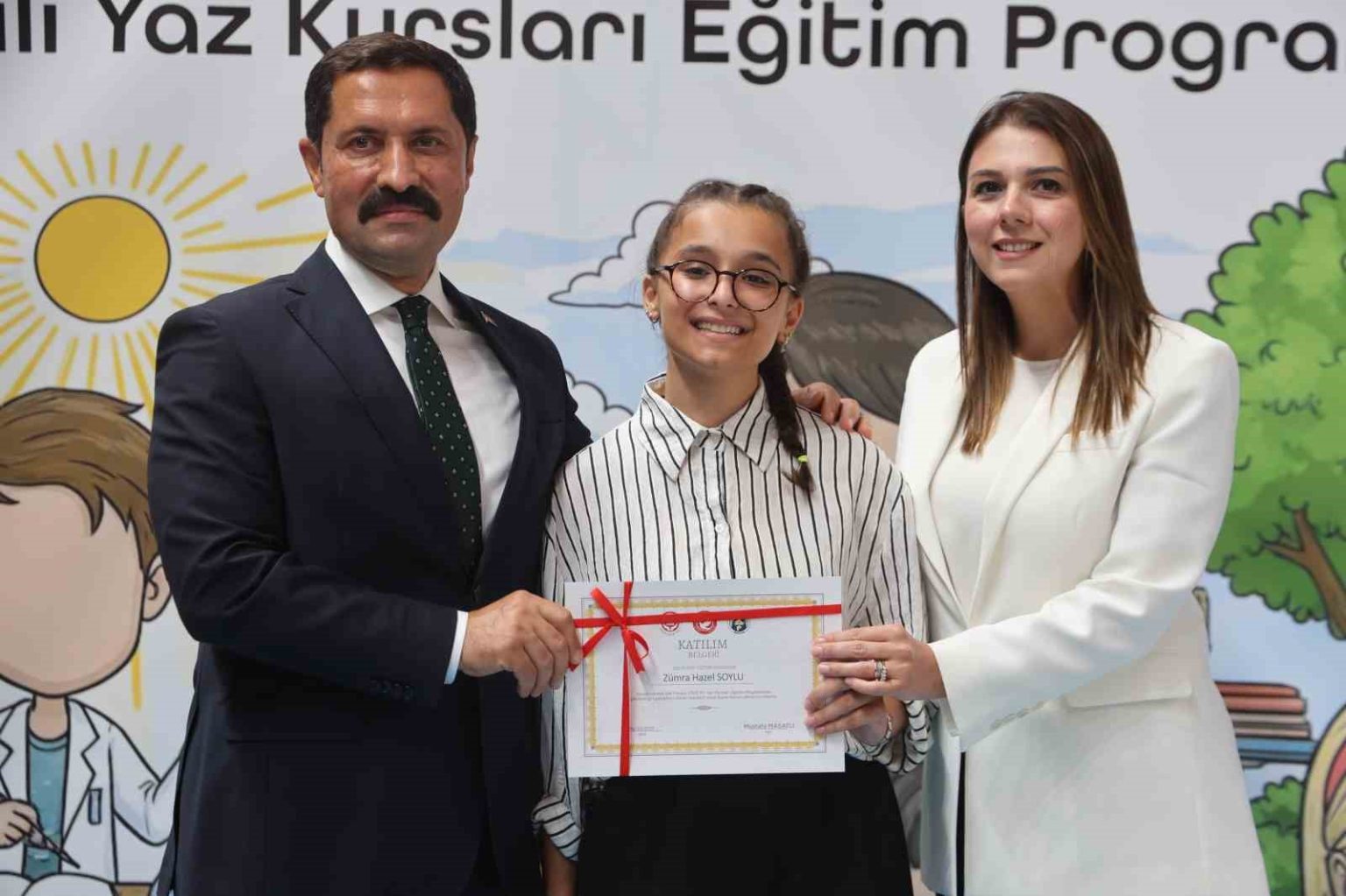 yaz-tatilinde-3-bin-496-depremzede-yetim-ve-oksuz-cocuk-cesitli-kurslarda-egitim-aldi