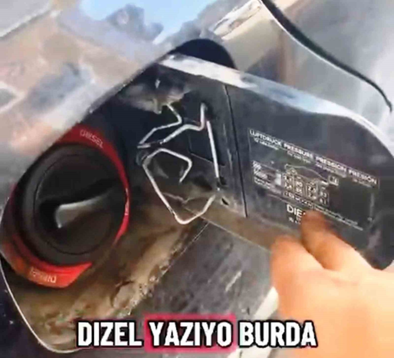 akaryakit-istasyonunda-surucuye-sok-dizel-araca-benzin-koydular