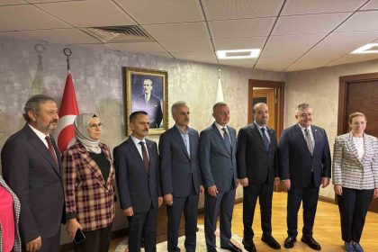 bakan-uraloglu-kocaelide