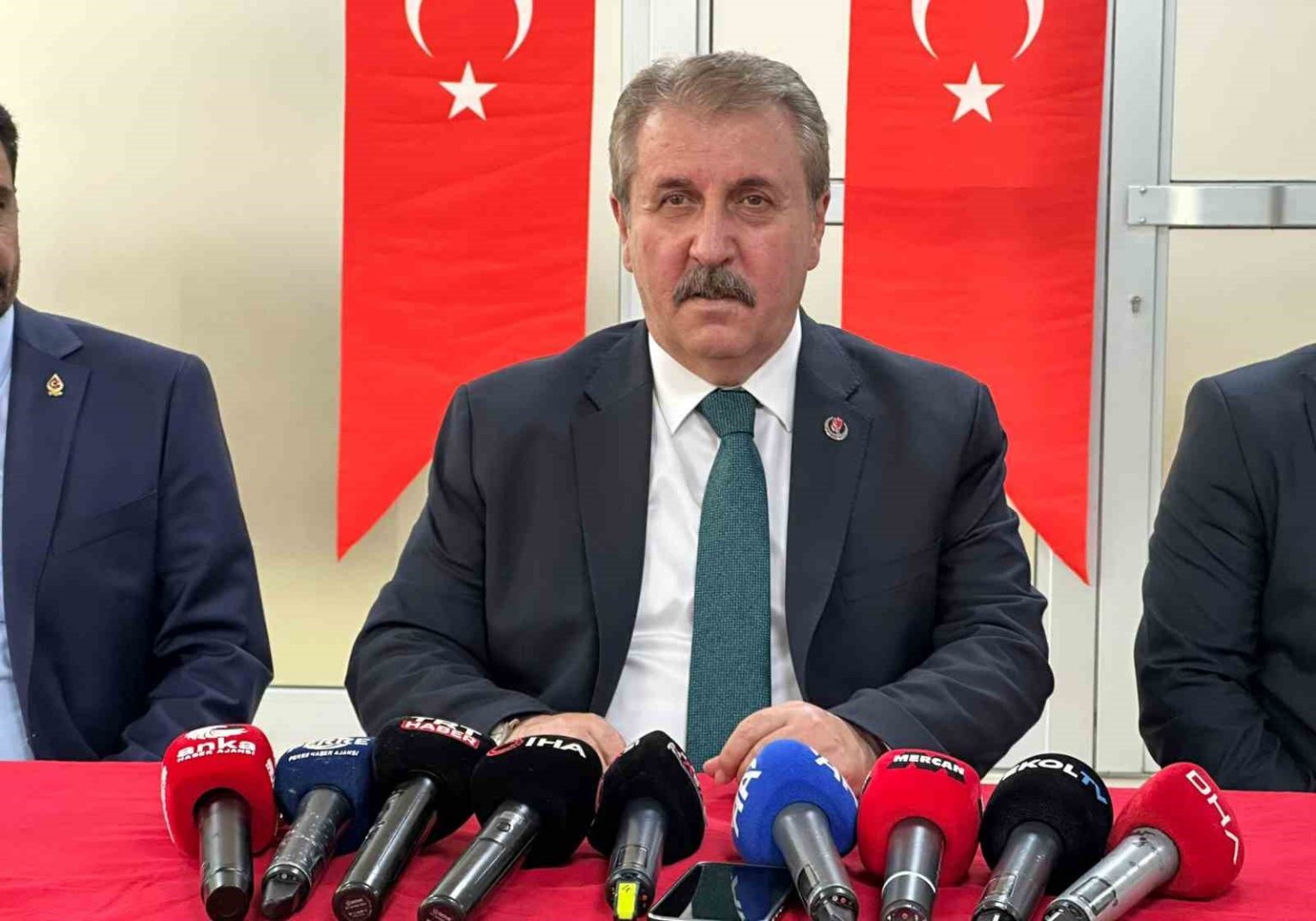 bbp-genel-baskani-desticiden-chpye-hukuka-saygi-uyarisi