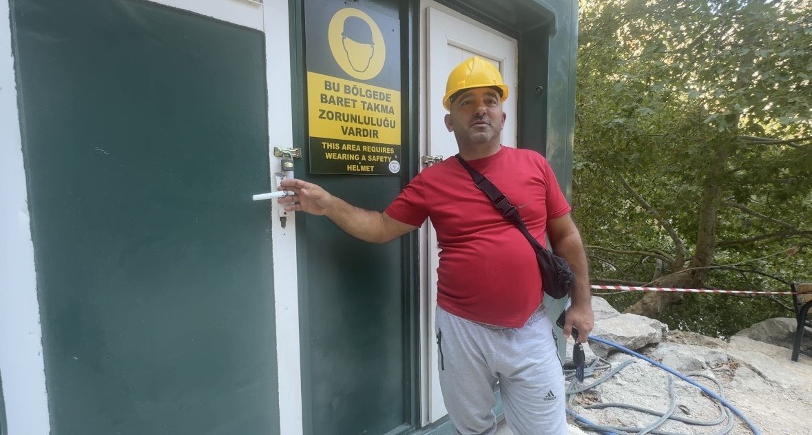 dunyaca-unlu-altinbesik-magarasida-ziyaretcilerin-kilitli-tuvalet-tepkisi