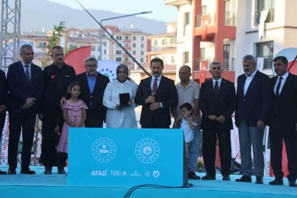 hatayda-18-bin-348-bagimsiz-bolumun-hak-sahipleri-belirlendi