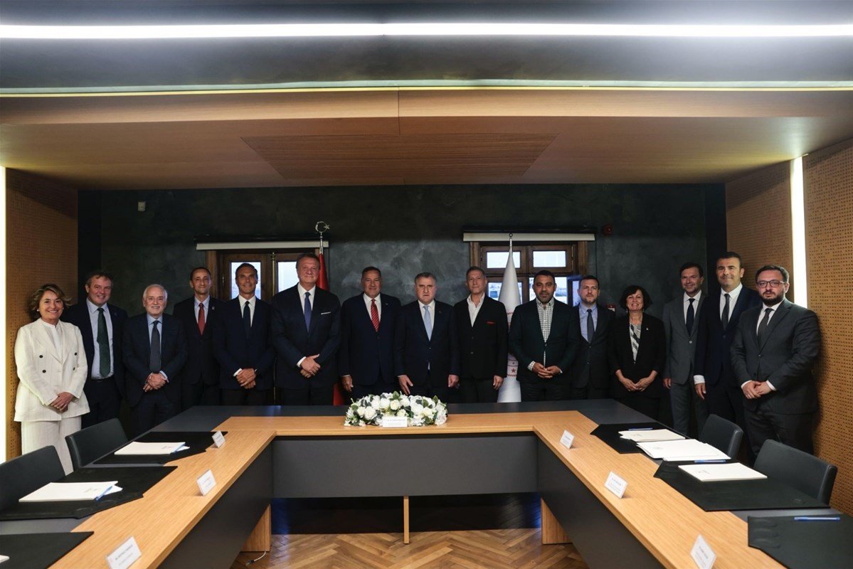 istanbulda-avrupa-oyunlari-ve-olimpiyat-adayligi-toplantisi-yapildi