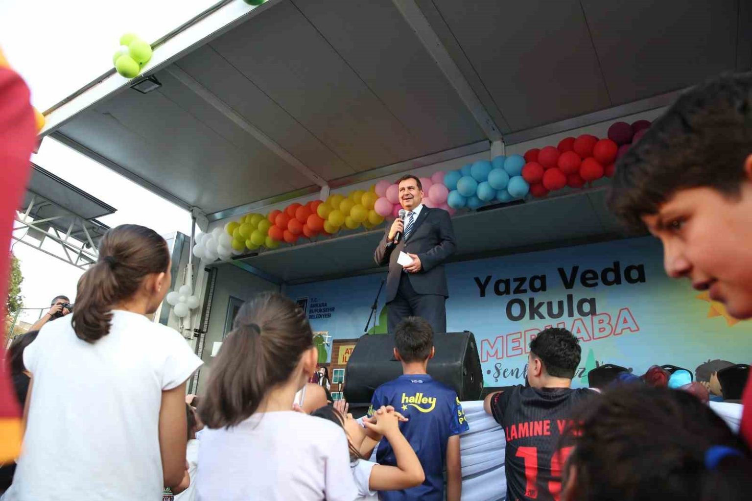 kecioren-belediyesinden-yaza-veda-okula-merhaba-etkinligi