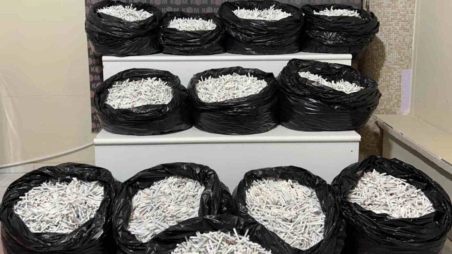 kirikkalede-binlerce-makaron-ele-gecirildi